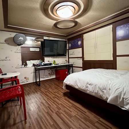 Picasso Motel Séoul Extérieur photo