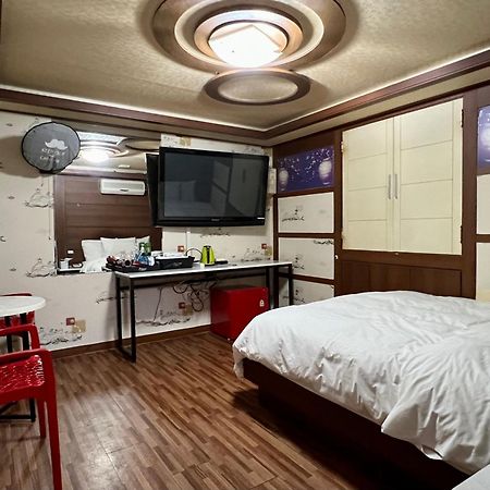 Picasso Motel Séoul Extérieur photo