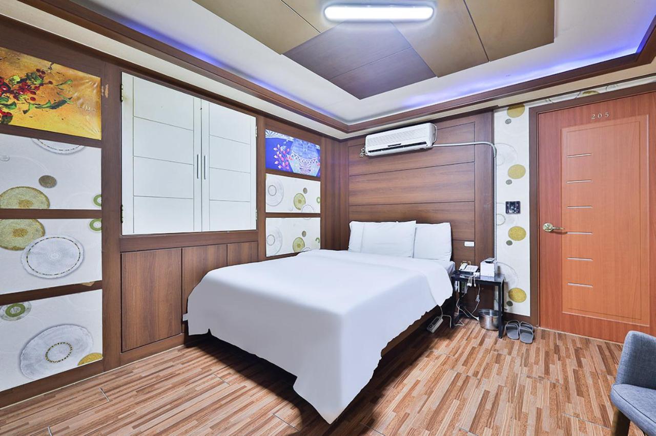 Picasso Motel Séoul Extérieur photo