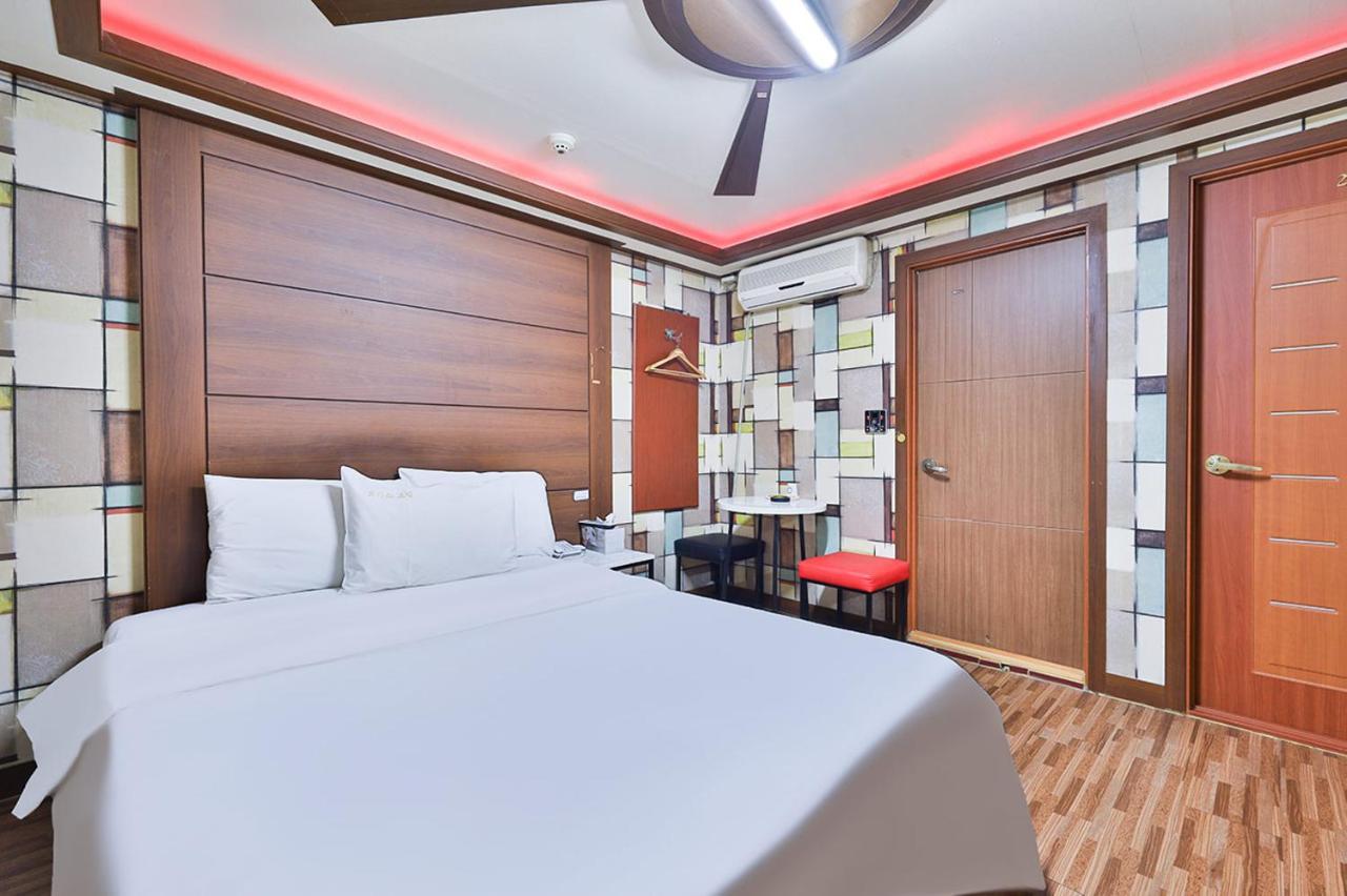 Picasso Motel Séoul Extérieur photo