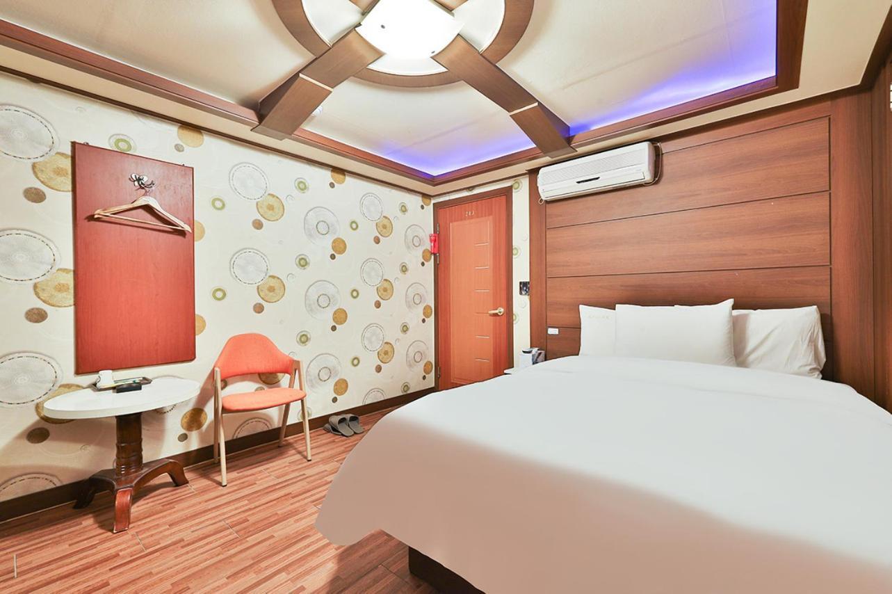 Picasso Motel Séoul Extérieur photo
