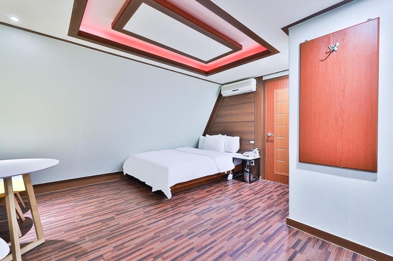 Picasso Motel Séoul Extérieur photo