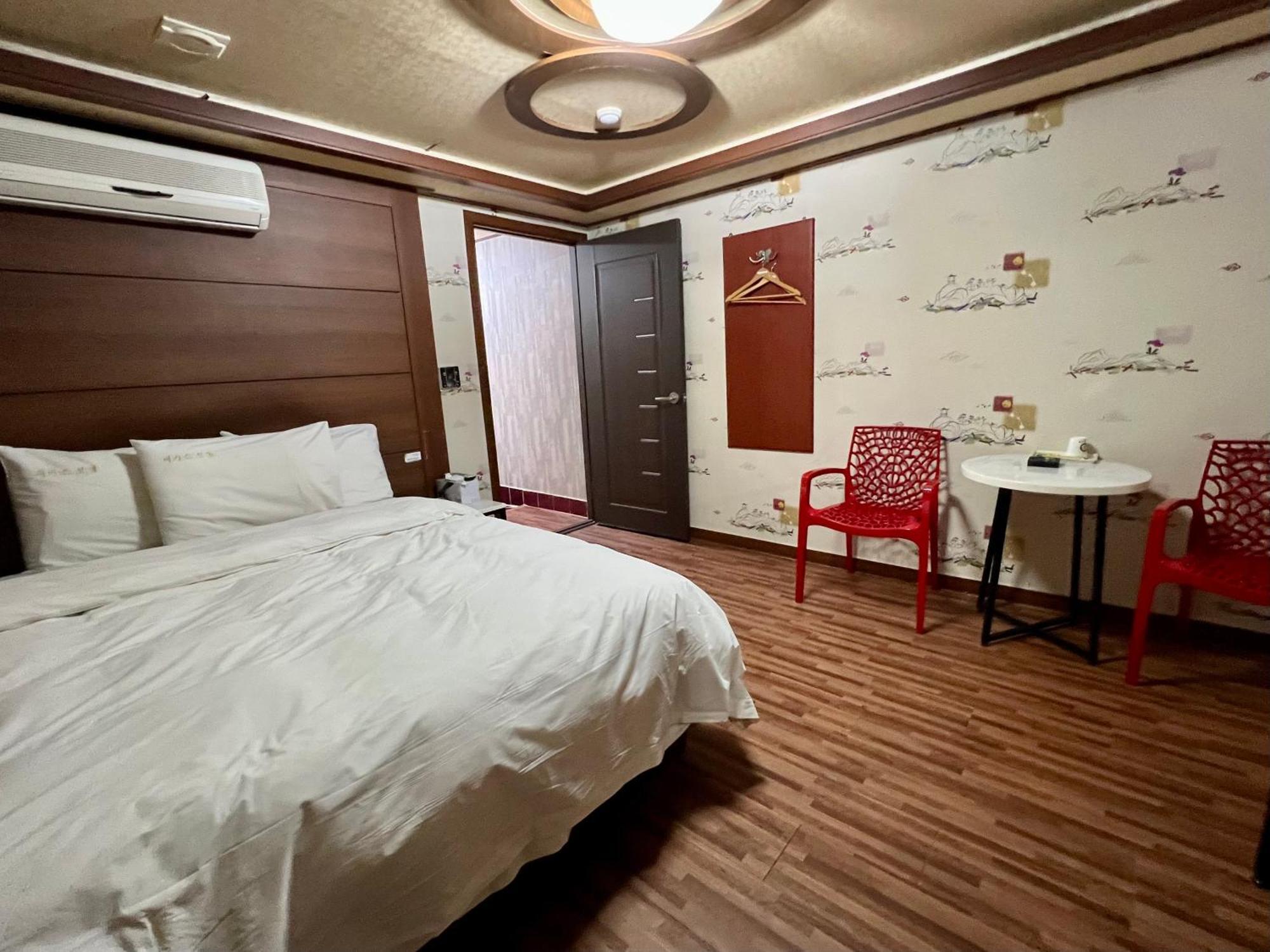 Picasso Motel Séoul Extérieur photo