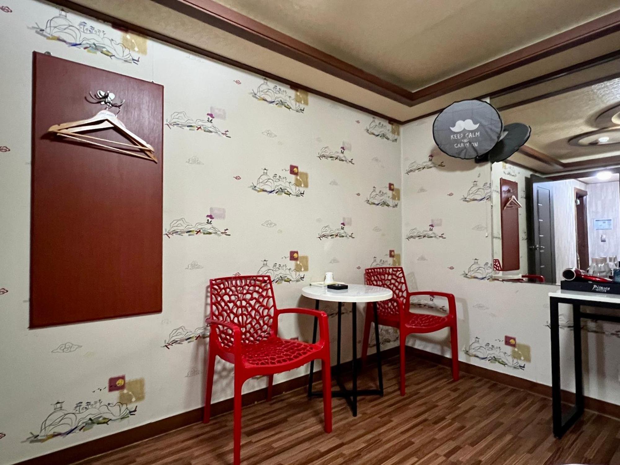 Picasso Motel Séoul Extérieur photo