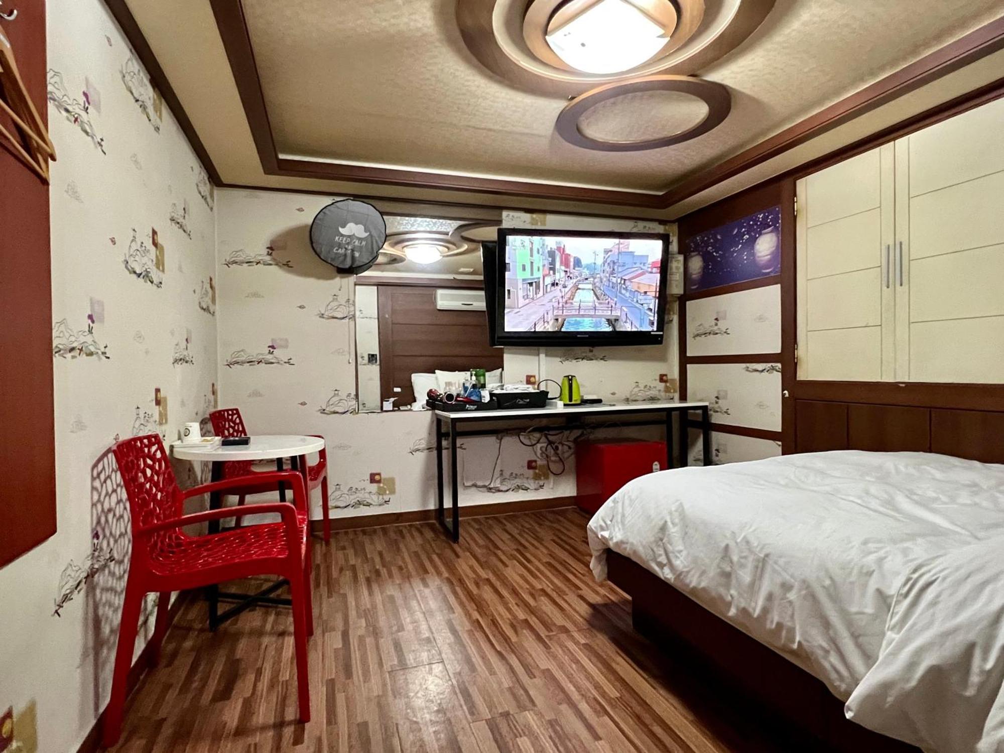 Picasso Motel Séoul Extérieur photo